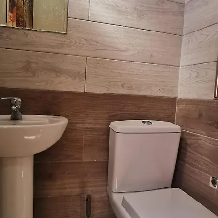 Lively Apparament 1a * Tirana